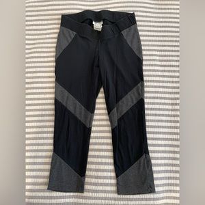 Motherhood Maternity Active Leggings Size Small